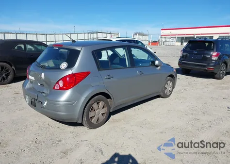 2010 Nissan Versa 1.8S из США, поврежденный, VIN 3N1BC1CPXAL436019